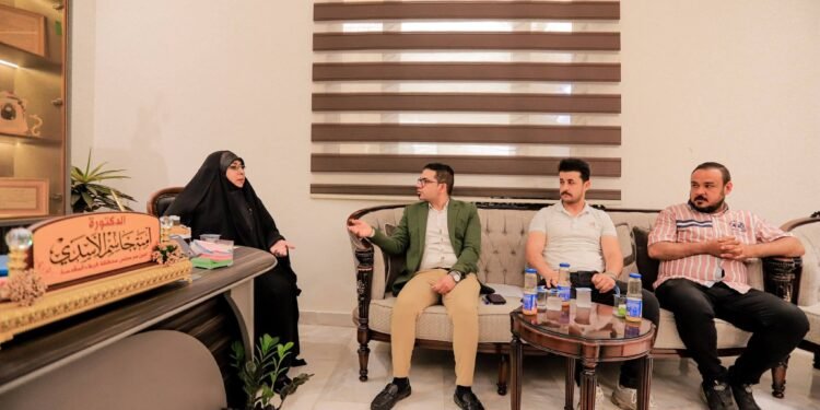 الدكتورة امنة الاسدي تؤكد لنقابة الإداريين الصحيين السعي للارتقاء بالخدمات في المحافظة