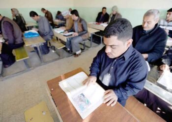 خطوات ثابتة باتجاه إنهائها.. 35 ألف دارس شاركوا في امتحانات محو الأمية