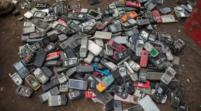 قيمتها الاقتصادية 91 مليار دولار.. العراق ينتج نحو 150 ألف طن من النفايات الإلكترونية سنوياً