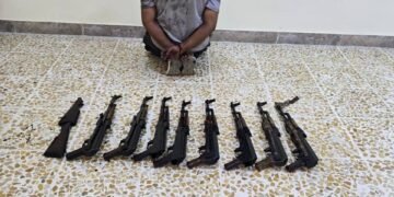 المنافذ تحبط محاولة إدخال أسلحة داخل شاحنة قادمة من سوريا