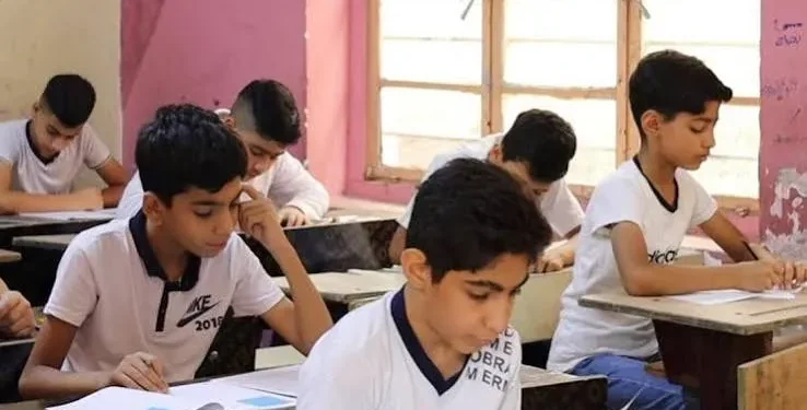 التربية تقر شمول السادس الابتدائي والثالث المتوسط بنظام الإعادة