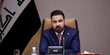 رئيس الوزراء يعتزم مطالبة الأردن بتسليم رجال أعمال ومسؤولين سابقين متهمين بالفساد