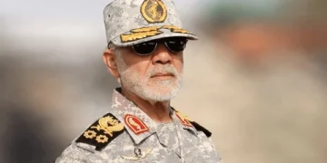 قائد مقر خاتم الأنبياء يتوعد العدو الأمريكي برد حازم