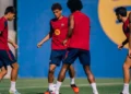 بعد ضياع ألفاريز.. برشلونة يفاجئ الجميع بخطوة حمزة عبد الكريم