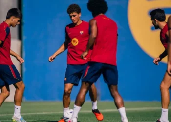 بعد ضياع ألفاريز.. برشلونة يفاجئ الجميع بخطوة حمزة عبد الكريم