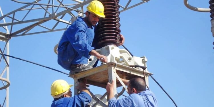 الكهرباء: إدخال 41 محولة جديدة وتأهيل 75 لتعزيز شبكة طريق الزائرين