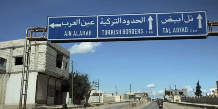سوريا.. قتلى واختناقات بحريق داخل سجن عين العرب