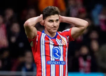 مورينيو يحذر خوليان ألفاريز من عواقب الاستياء في أتلتيكو مدريد