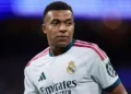 بسبب الكرة الذهبية.. ريال مدريد يصدم مبابي