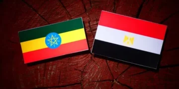 تراشق وطرد دبلوماسيين.. تفاصيل أسباب تصعيد أديس أبابا ضد القاهرة
