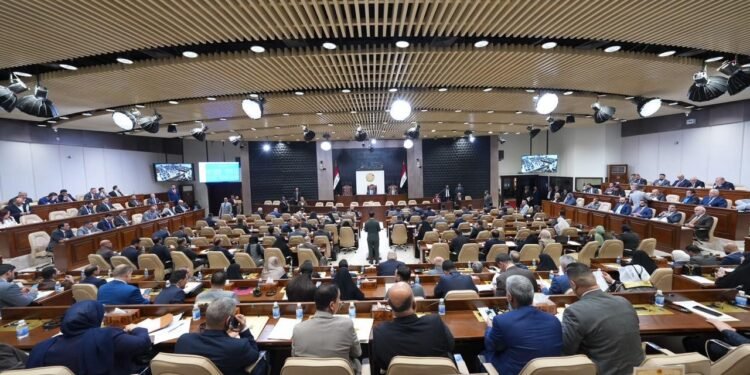 لبحث تداعيات رفع سعر الصرف.. البرلمان يستضيف وزير المالية ومحافظ “المركزي”